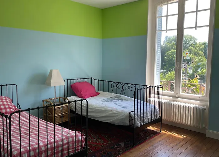 Holiday Home Villa Castel Marie Louise